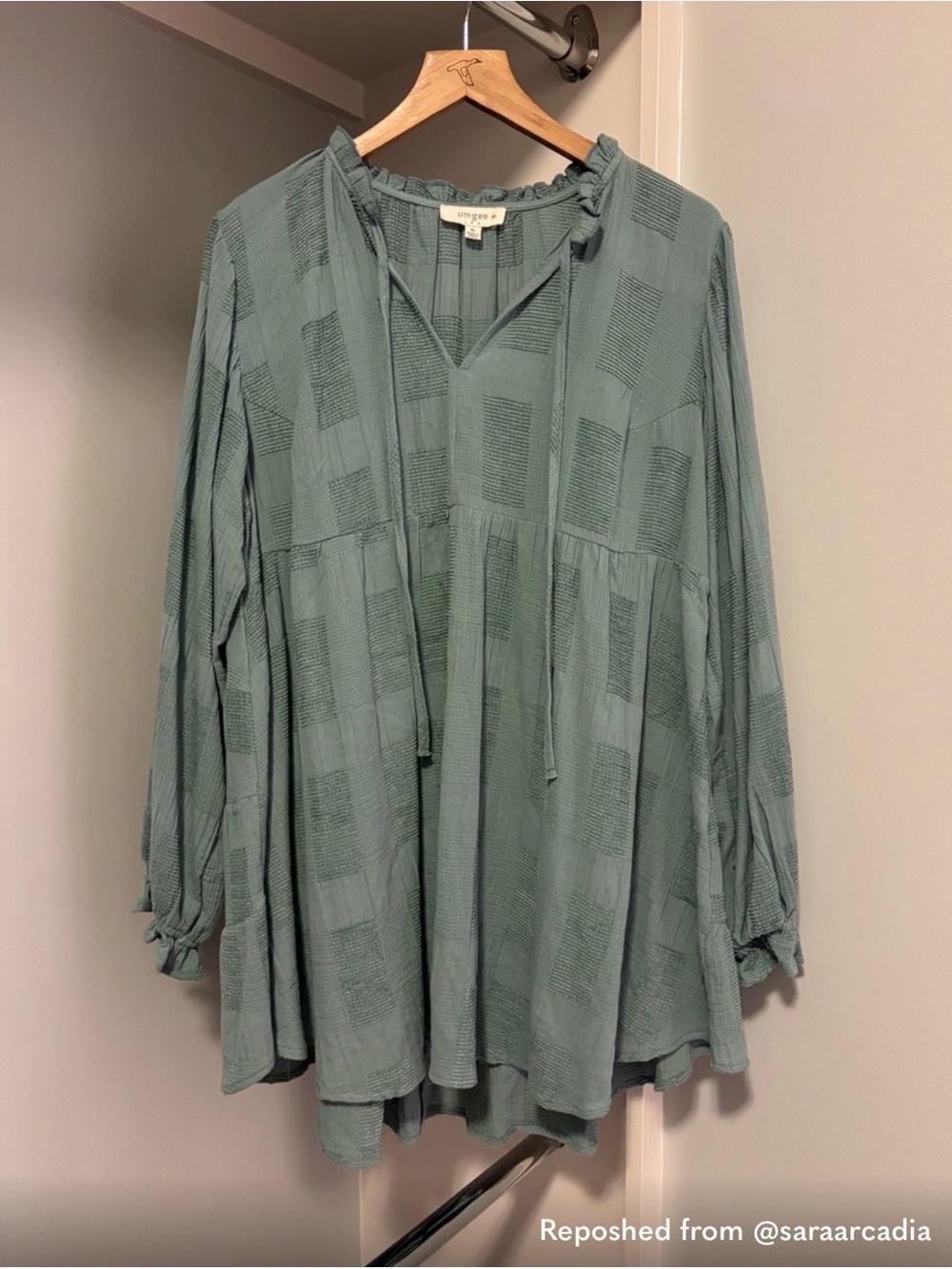 Umgee Light Sage Green Textured Tunic